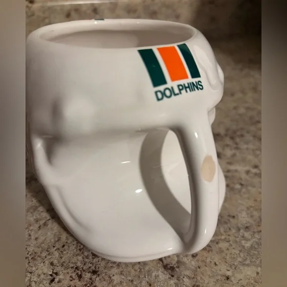 1986 Team NFL Sports Concepts Miami Dolphins Helmet Mug. - Picture 3 of 6
